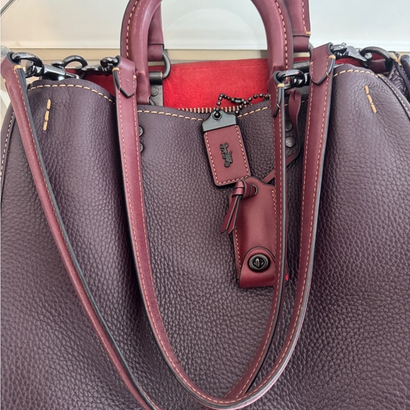 Coach 1941 Rogue in Oxblood with Red Interior - Picture 16 of 16
